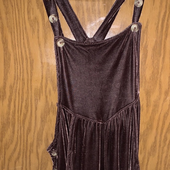 Easel crushed velvet brown romper size large - Picture 9 of 15